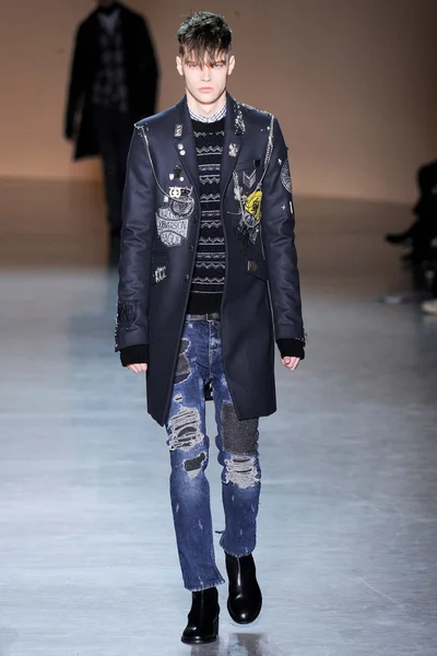 Look 4